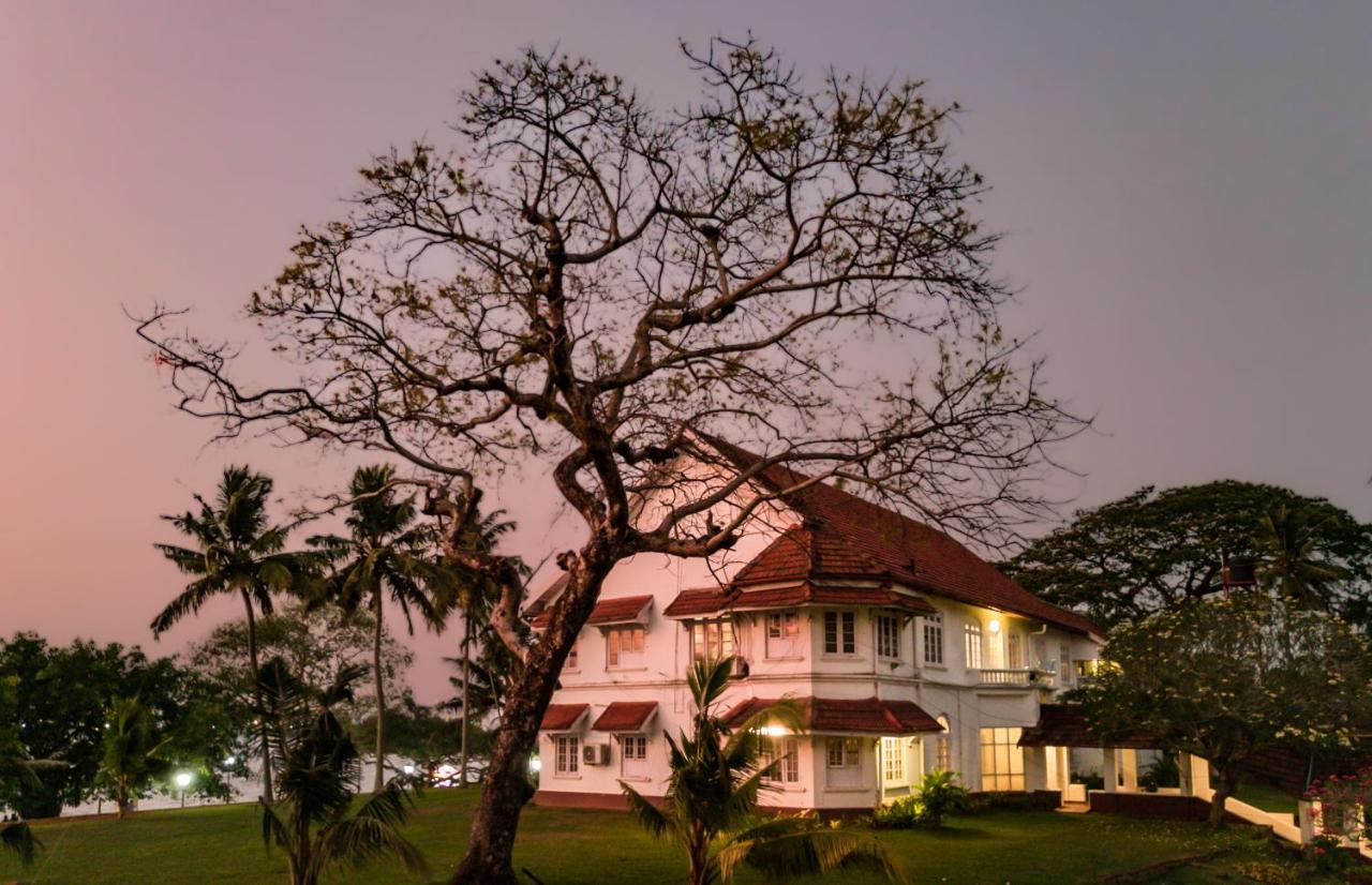 Amritara The Poovath Beachfront Heritage, Fort Kochi Exteriör bild